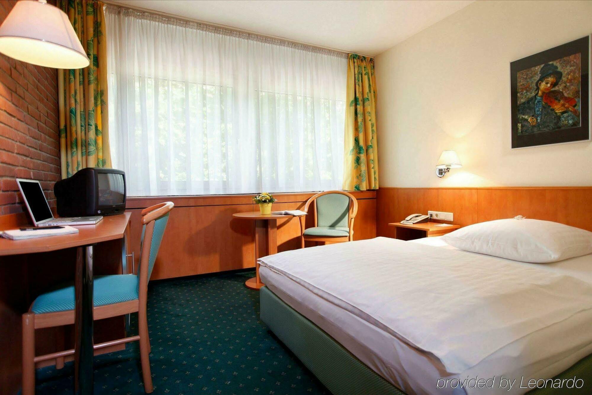 Tulip Inn Ludwigshafen City Exterior photo